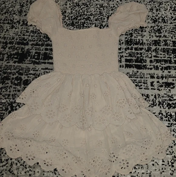 Bershka Size S Cream Tiered Ruffle Dress Eyelet Smocked Puff Sleeve - Picture 15 of 15